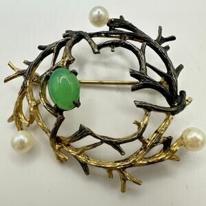 Wells vintage sterling silver gold plated genuine green chrysoprase pearl brooch